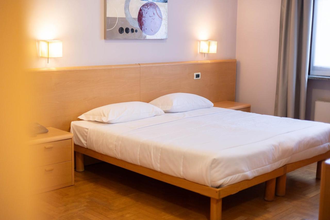 Hotel La Ferte อัสตี ภายนอก รูปภาพ