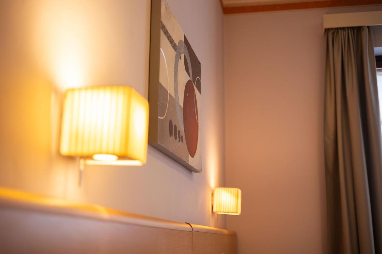 Hotel La Ferte อัสตี ภายนอก รูปภาพ