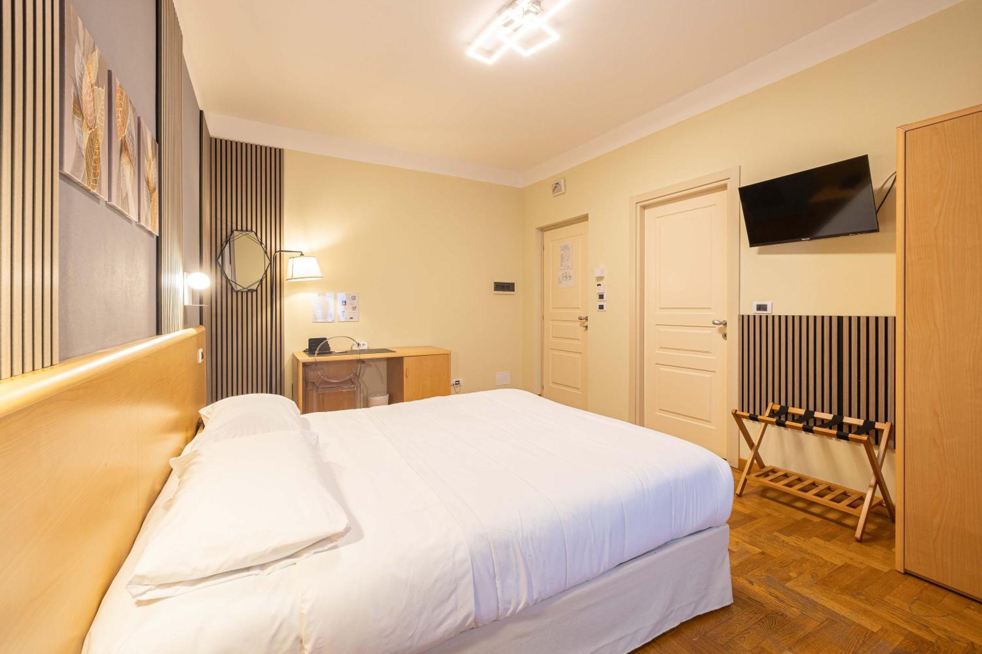 Hotel La Ferte อัสตี ภายนอก รูปภาพ