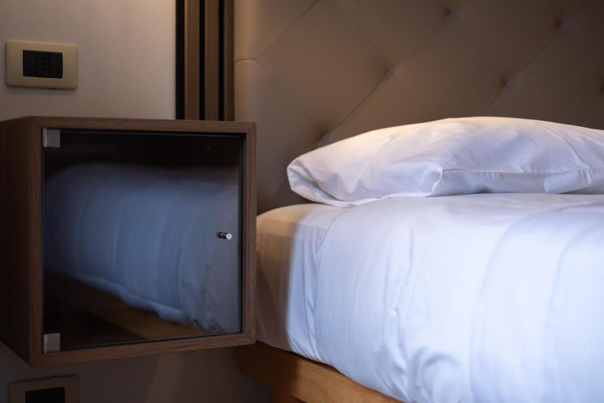 Hotel La Ferte อัสตี ภายนอก รูปภาพ